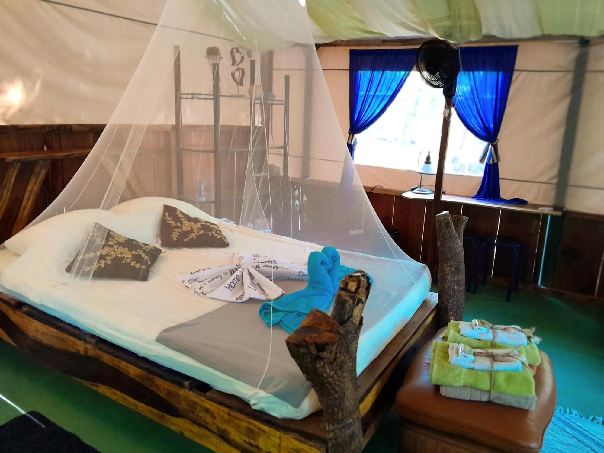 Fully Furnished Family Jungle Tent, Latino Glamping Paquera Dış mekan fotoğraf
